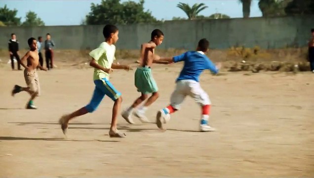 Los caballos de Dios Tráiler VO