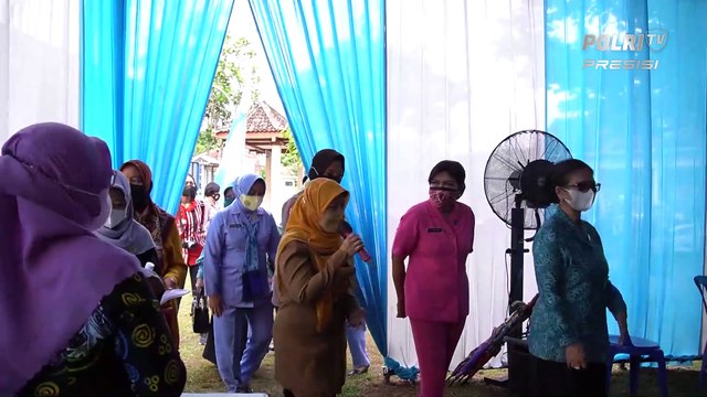 Warga Kulon Progo DIY Ikuti Vaksinasi Massal Jelang Hari Kartini 2022