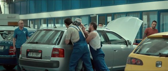 One Floor Below Tráiler VO