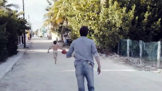 Brincadeiras de Criança Trailer Original