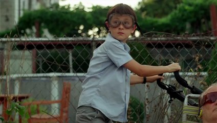 Um Santo Vizinho Clipe Original