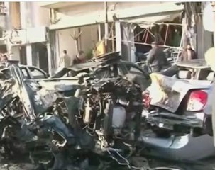 Double bomb attack targets Homs