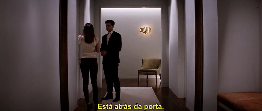 Cinquenta Tons de Cinza Clip (3) Legendado Christian mostra a Ana o Quarto de Jogos