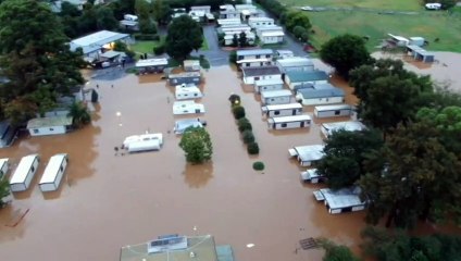 Thousands told to evacuate as south western Sydney hit by severe weather