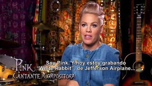 Alicia a través del espejo Reportaje VO