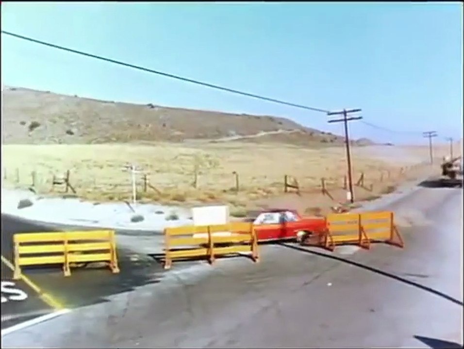 Encurralado Trailer Original