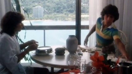 Piranha II - Assassinas Voadoras Clipe Original