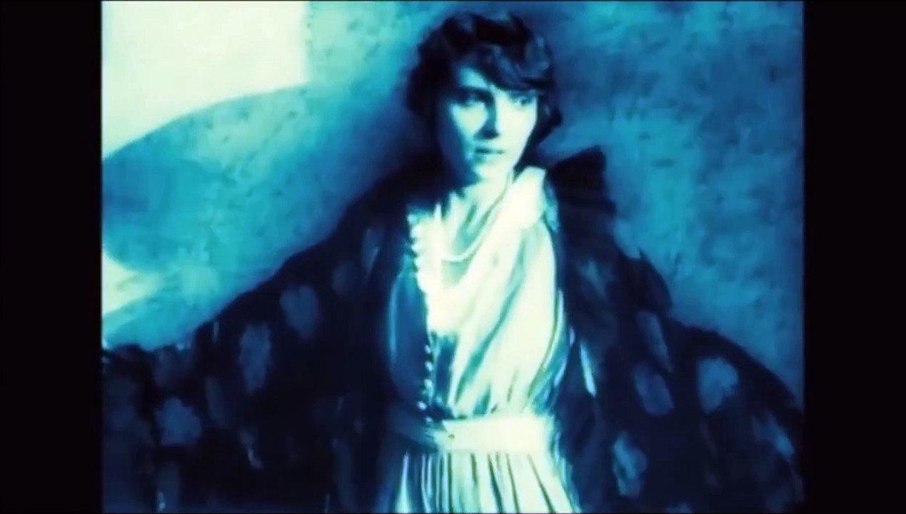 De Caligari a Hitler Trailer Original