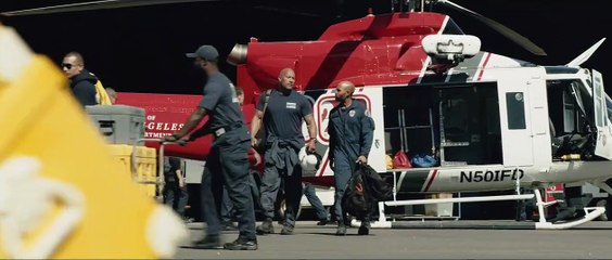 Terremoto - A Falha de San Andreas Trailer (3) Original
