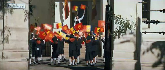 Closer to the Moon Tráiler VO