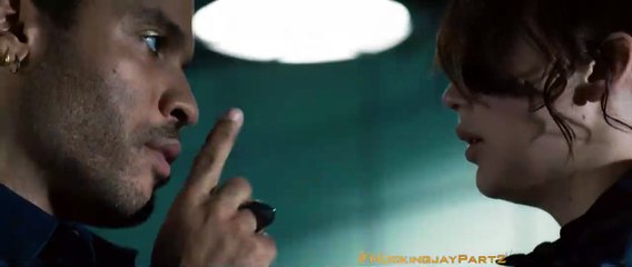 Jogos Vorazes: A Esperança - O Final Comercial de TV (2) Original - "Final Battle"