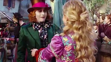 Alicia a través del espejo Clip VO