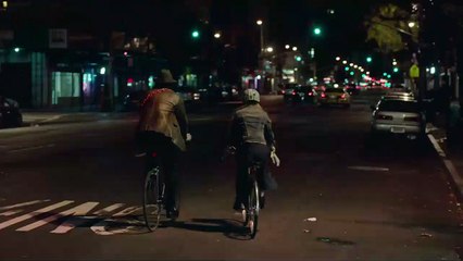 Enquanto Somos Jovens Trailer Original