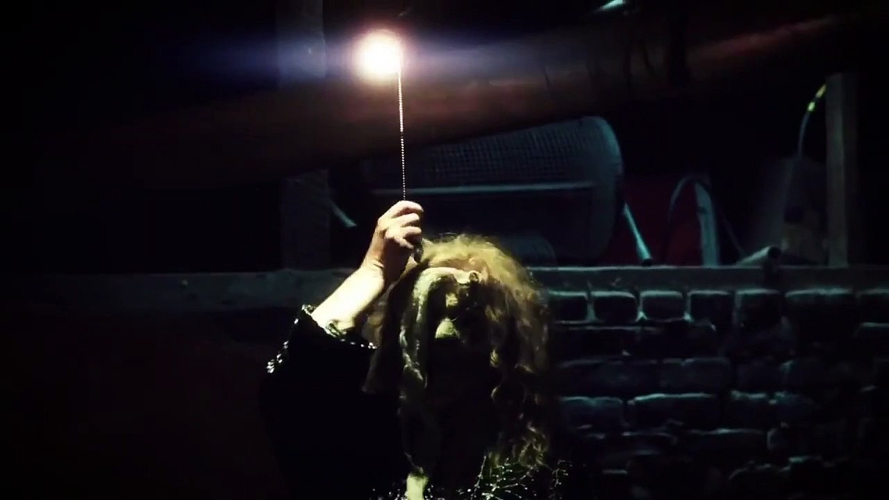 A Possessão do Mal Trailer Original