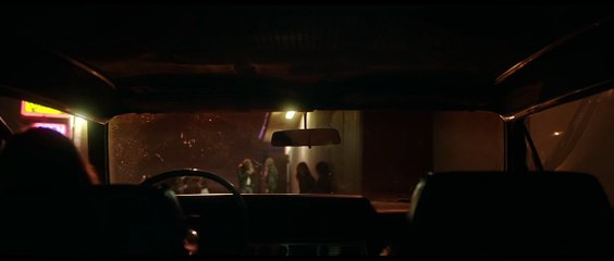 Corações Sangrentos Trailer Original