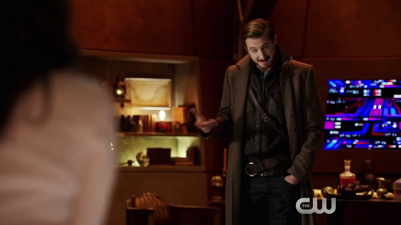 Legends of Tomorrow 1ª Temporada Teaser "The Legend Begins: Hawkgirl" Original