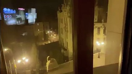 Zelenskiy video ile halka seslendi: Kiev'deyim, saklanmıyorum, korkmuyorum!