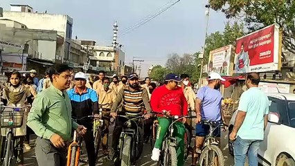 दौसा. साइकिल रैली से किया जागरूक, लोगों ने उत्साह से लिया भाग