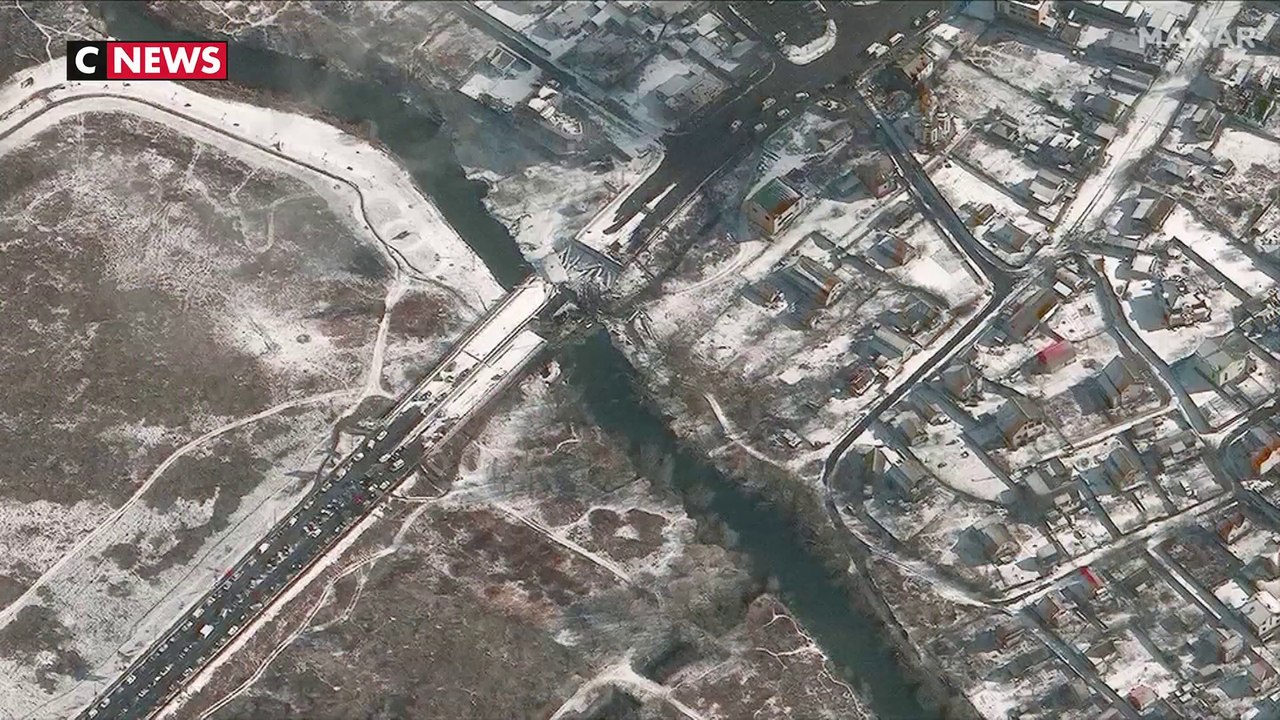Guerre en Ukraine : la destruction du pont d’Irpin bloque des milliers de réfugiés