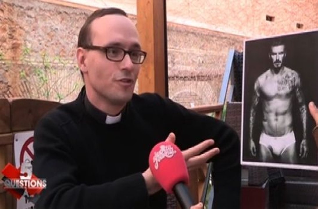 Zapping Sport du 09/03: Officiel: le Christ aime David Beckham!