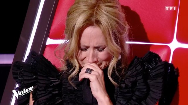 Touchée par les mots de Pascal Obispo, Lara Fabian fond en larmes dans The Voice (TF1)