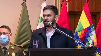 Ministro Del Castillo dice que "hay similitudes con Daylin" en la bebé hallada en un micro en Santa Cruz