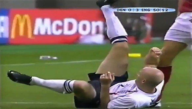الشوط الثاني مباراة انجلترا و الدنمارك 3-0 ثمن نهائي كاس العالم 2002