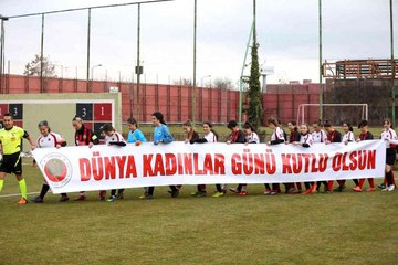 Gençlerbirliği ve Eskişehirspor, 8 Mart Dünya Kadınlar Günü için bir araya geldi