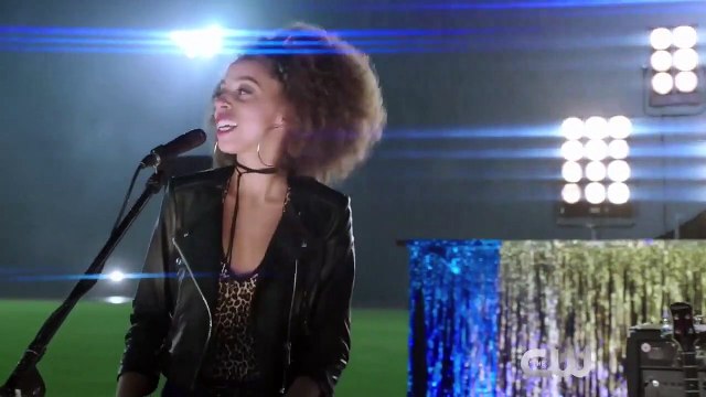 Riverdale 1ª Temporada Clipe Josie and the Pussycats Sugar, Sugar Original