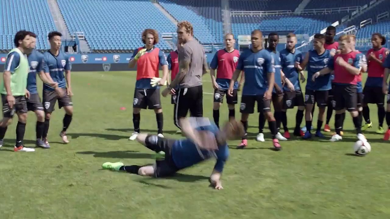 21 Thunder Tráiler VO