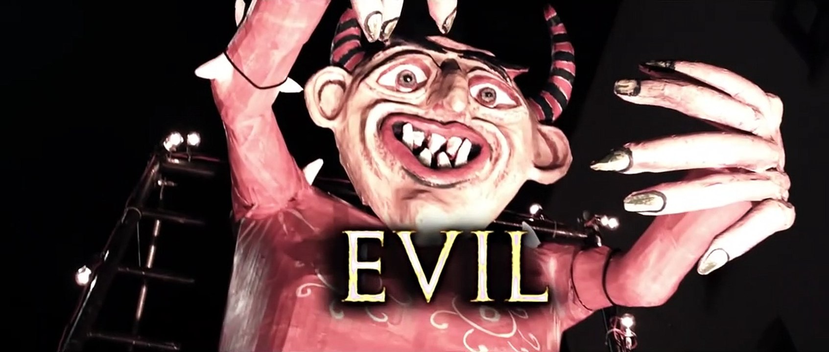 Regresso Do Mal Trailer Original