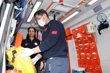 KADINLARIN NÖBETİNİ ERKEKLER DEVRALDI