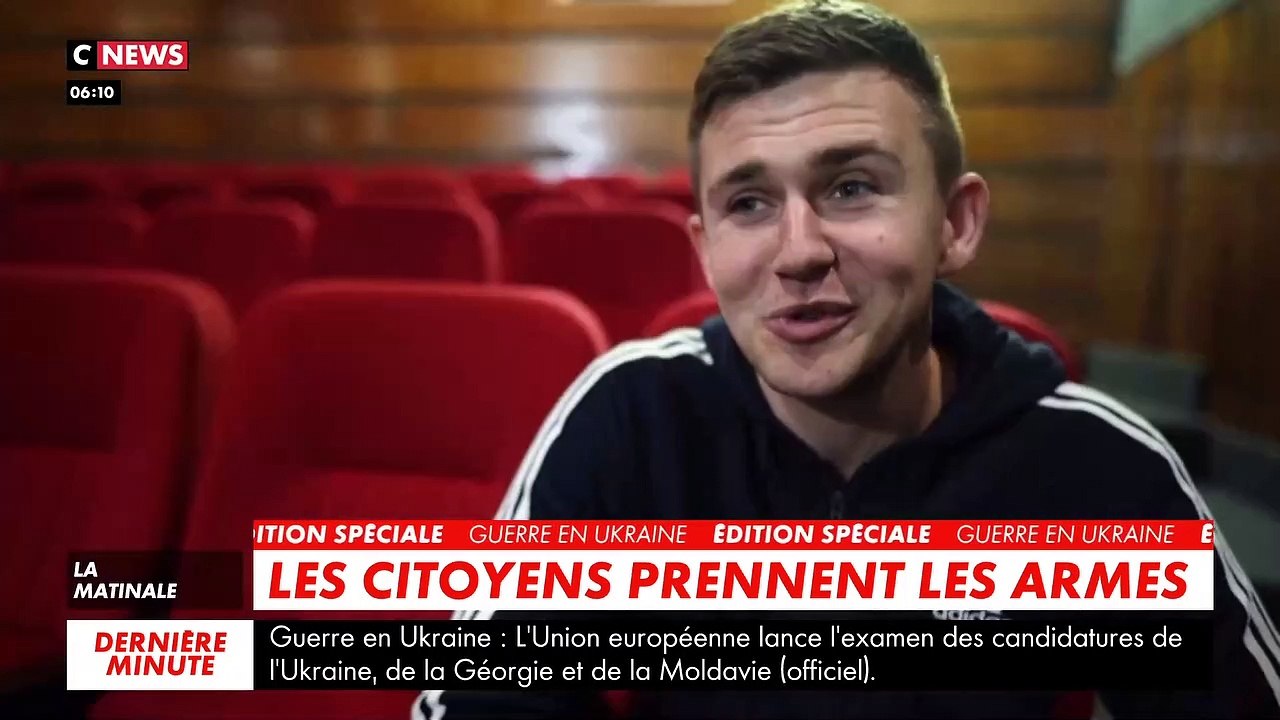 Guerre en Ukraine - Reportage avec ces civils qui prennent les armes pour défendre leur pays et certains touchent une arme pour la première fois de leur vie