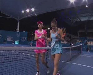 Ekaterina Makarova langkah ke pusingan kedua