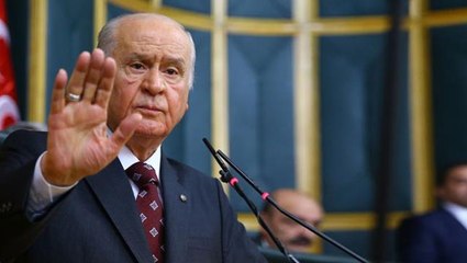 MHP lideri Bahçeli, "Gelirken gördüm" dediği DEVA Partisi'nin seçim afişine yanıt verdi: Bu pazar seçim yok, iyi uykular