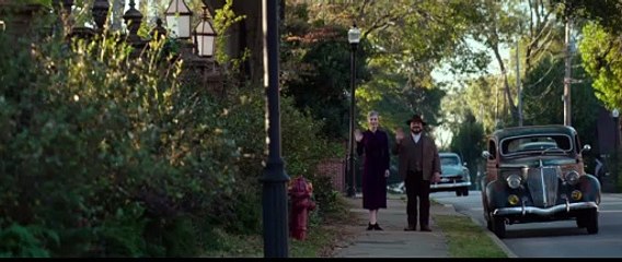 La casa del reloj en la pared Tráiler