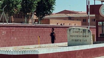 Entre dos Aguas (Between Two Waters) Tráiler (2)