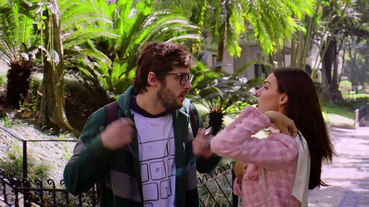 Amor.com Teaser