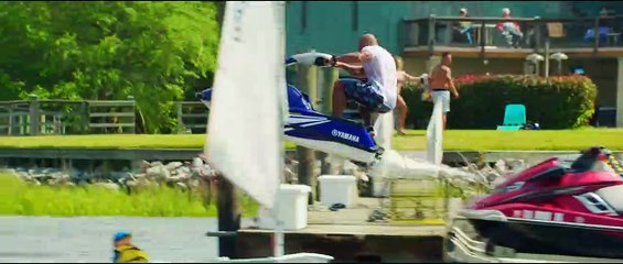 Baywatch - Perseguição Salva-vidas - Clip Legendado