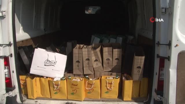 Azerbaycan'da trafik polislerinden kadın temizlik görevlilerine 8 Mart Dünya Kadınlar Günü sürprizi