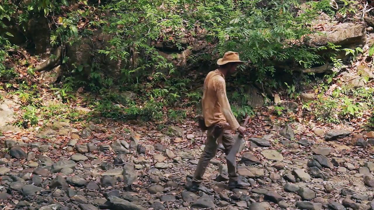 Terra e Luz Trailer