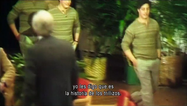 Tres idénticos desconocidos Tráiler VO