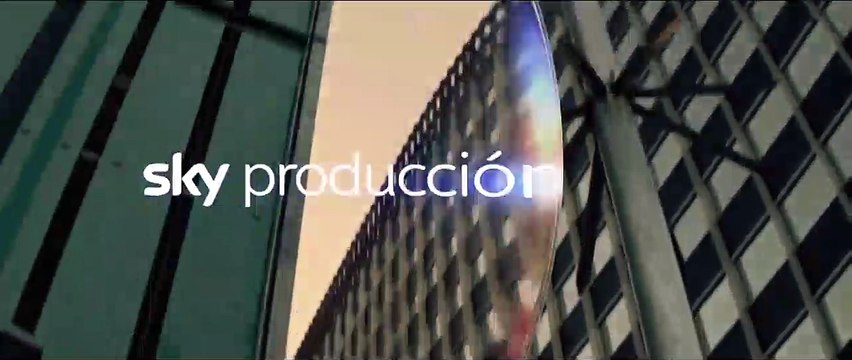 Curfew (Toque de queda) Tráiler