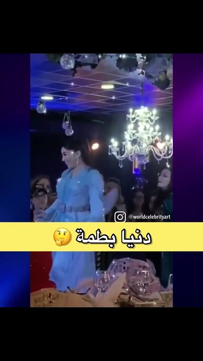 دنيا بطمة في وصلة رقص شرقي بأحد الأعراس