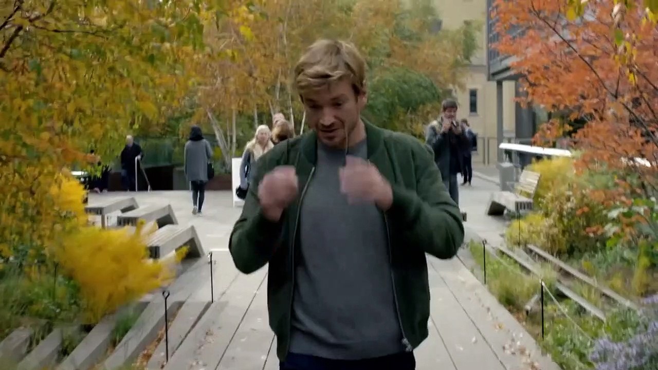Ninguém Está Olhando Trailer (2) Original