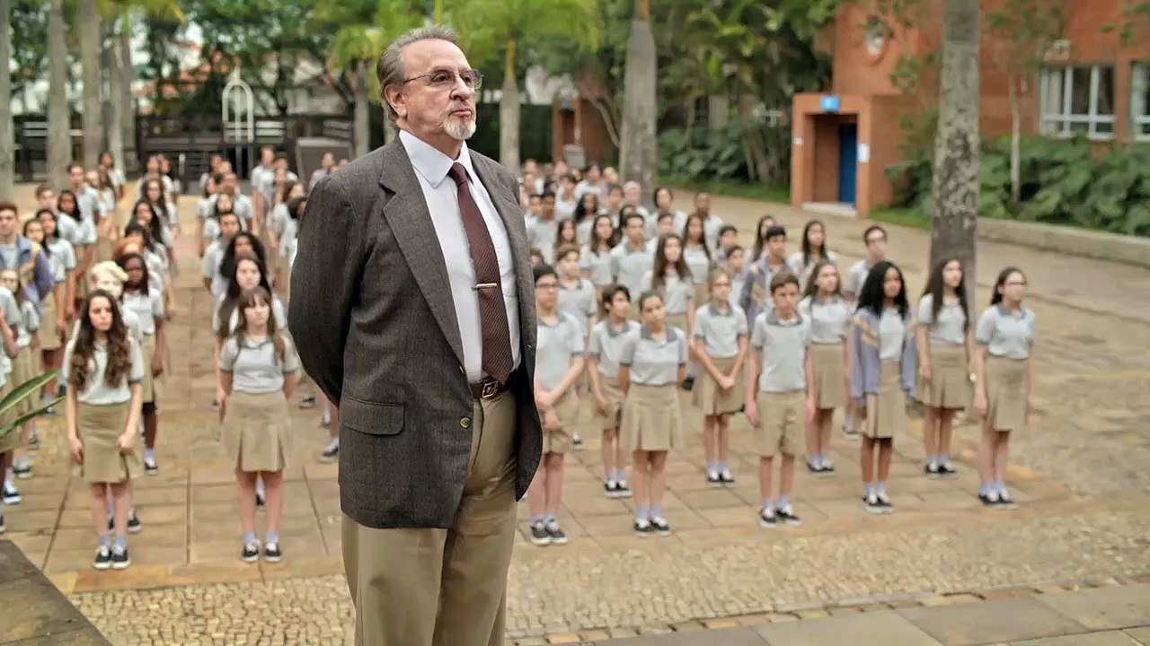 Como Se Tornar o Pior Aluno da Escola Teaser (4)
