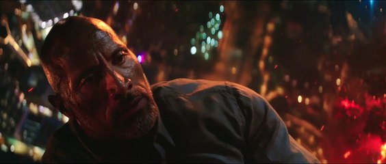 Arranha-Céu: Coragem Sem Limite Trailer Legendado (3)