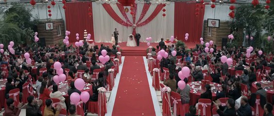 Alguém Para Conversar Trailer Original