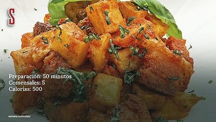 Vídeo Receta: Patatas con tomate y torreznos