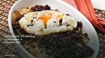 Vídeo Receta: Huevos rotos con morcilla y patatas